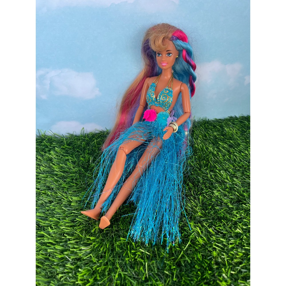 Vintage 1990 Mattel Blue Hair Barbie Friend TERESA Doll w/ Skirt & Bikini